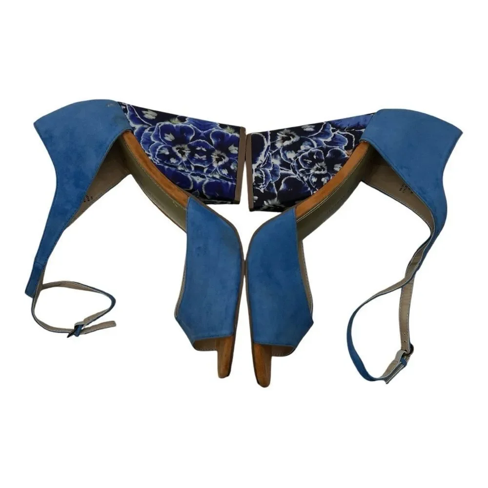 June Ambrose blue floral double tie heels size 8